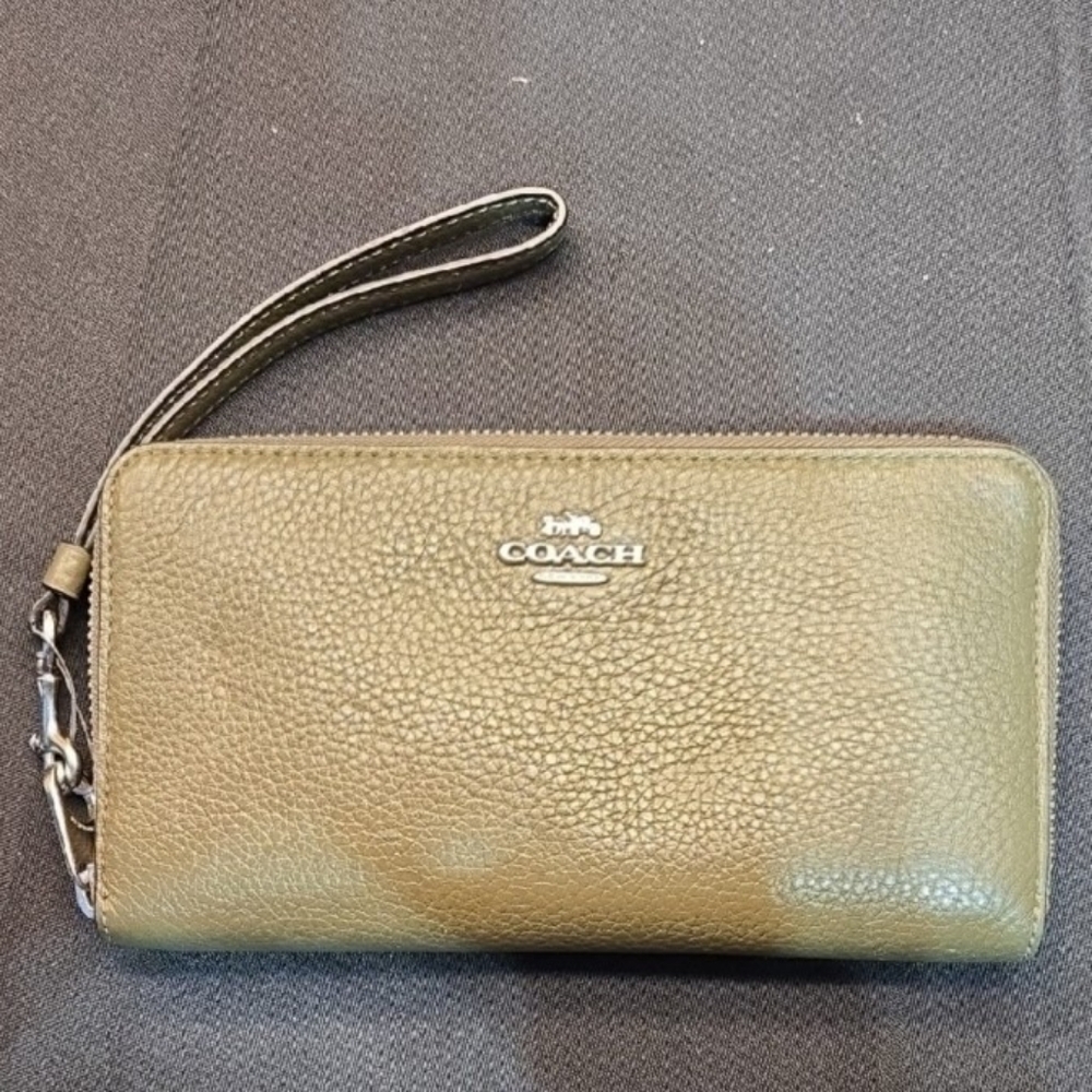 Coach Pebbled Leather Textured Olive Wristlet